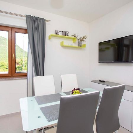 Apartmani Marica Plomin Eksteriør billede